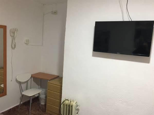 Pension La Ferroviaria - Sin Ascensor Saragozza Esterno foto